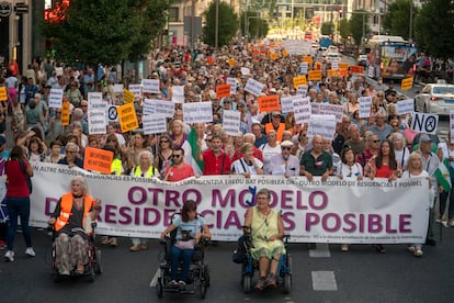 Manifestantes protestan este sábado en Madrid.