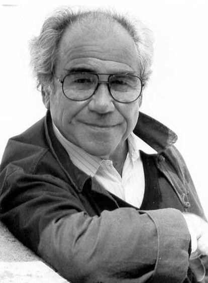 Jean Baudrillard, en París.