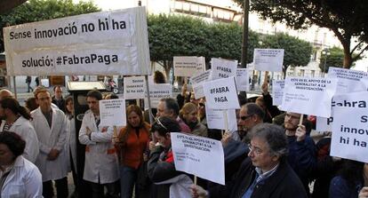 Protesta de los institutos tecnol&oacute;gicos por la deuda del Consell.