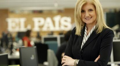 Arianna Huffington, en la redacción de EL PAÍS, en Madrid.