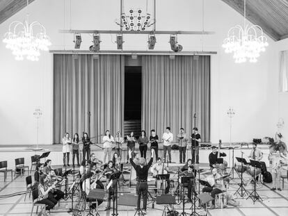 Grabación de 'Vendado es Amor, no es ciego', enviada por Amigos de la Ópera de A Coruña.