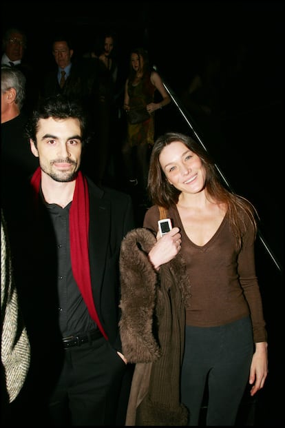Carla Bruni y Raphael Enthoven, en París.