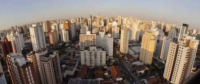 A view over the high rises of São Paulo.