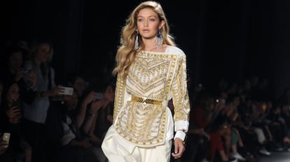 Gigi Hadid en la presentación de Balmain para H&M.