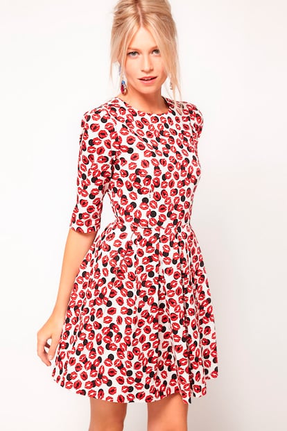 En Asos encontramos un modelo muy similar.