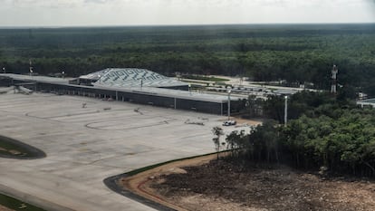 Vista aérea del Aeropuerto Internacional Felipe Carrillo Puerto.