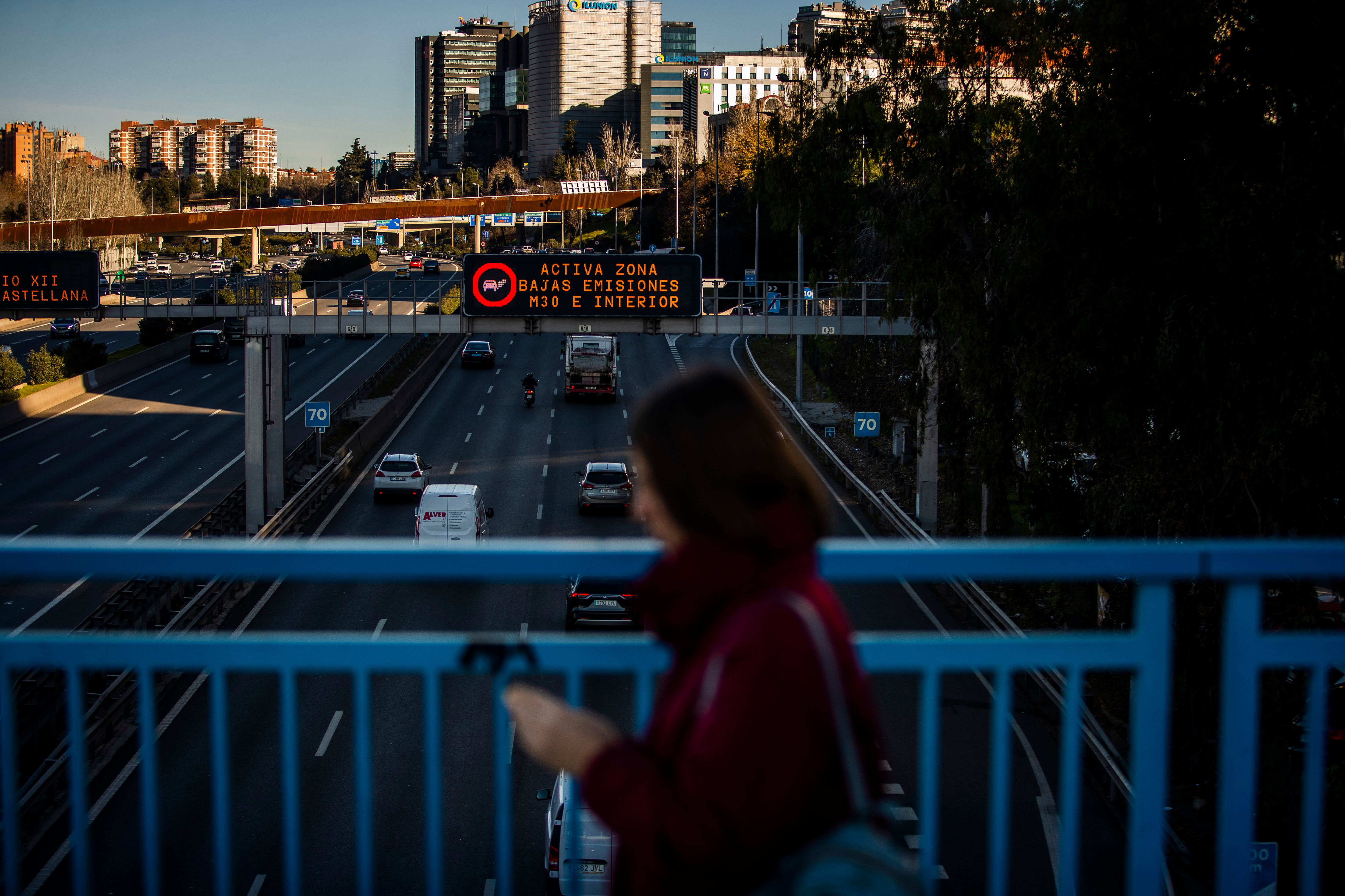 El PP de Madrid no tiene un criterio con las zonas de bajas emisiones mientras los municipios avanzan con la normativa