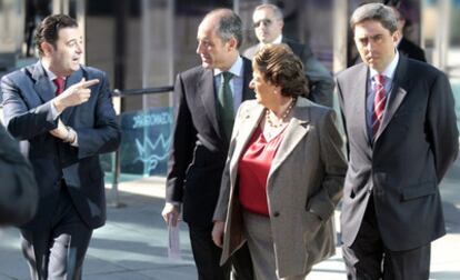 Gerardo Camps, Francisco Camps, Rita Barberá y Vicente Rambla, ayer, en un acto en Valencia.