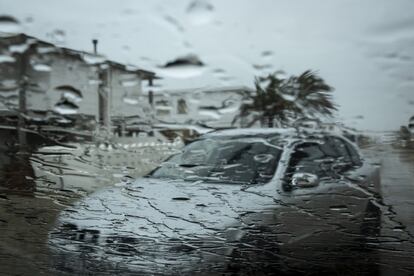 O acréscimo de 1,5 graus da temperatura depararía um maior incremento do calor extremo, as chuvas torrenciais e a probabilidade de secas a cada vez mais prolongadas. Os invernos mais úmidos e um mar mais quente aumentarão o risco de inundações súbitas no Mediterrâneo.