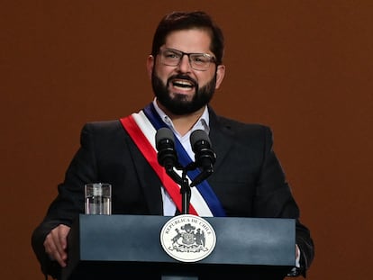 El presidente chileno, Gabriel Boric, en su primer discurso en La Moneda el 11 de marzo de 2022.
