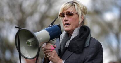 Erin Brockovich durante una manifestaci&oacute;n en Washington en 2014. 