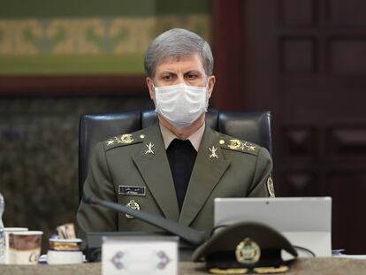 El ministro de Defensa iraní, el general Amir Hatami, durante una reunión del Gobierno.
