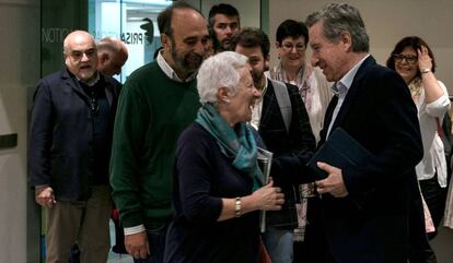 El periodista Iñaki Gabilondo, este martes en el encuentro con suscriptores del diario.