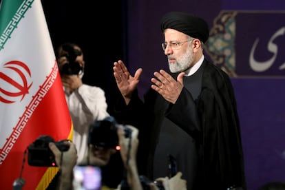 Ebrahim Raisi, el jefe de la judicatura de Irán, en una conferencia de prensa en Teherán, el sábado 15 de mayo, después de registrar su candidatura para las elecciones presidenciales del 18 de junio.