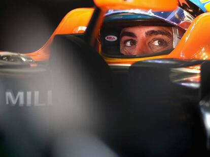 Alonso, en el McLaren, en los entrenamientos en Melbourne.