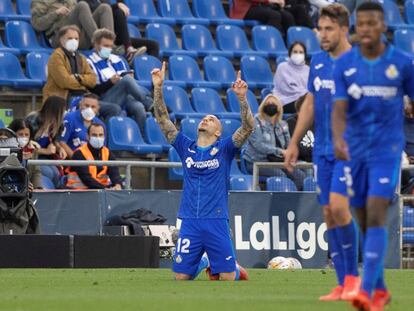 Sandro Ramírez celebra su gol a la Real Sociedad.