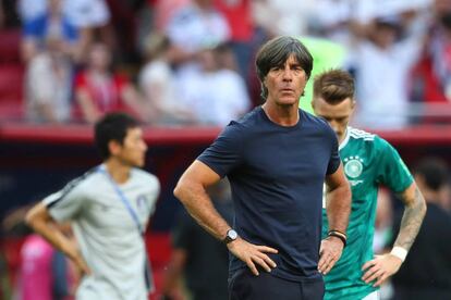 El seleccionador Low, después de la derrota ante Corea.