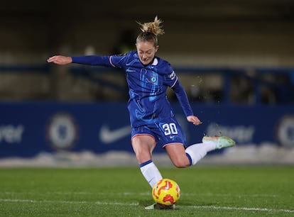 Keira Walsh, del Chelsea, durante el partido de semifinales de la Subway Women's League Cup entre el Chelsea y el West Ham United el pasado 5 de febrero.