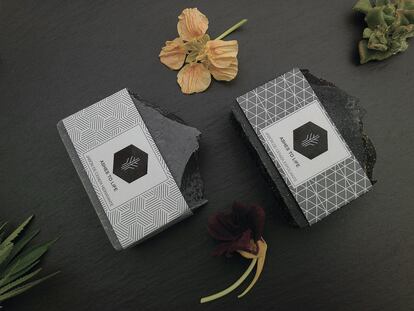 Jabones de ceniza exfoliante e hidratante (18,50 euros c/u) de Ashes to Life.