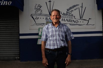 José Manga, el único superviviente vivo del pesquero gaditano 'Domench de Varó', hundido hace 50 años en Canarias, lucha por recuperar los restos de unos fallecidos que creían desaparecidos.