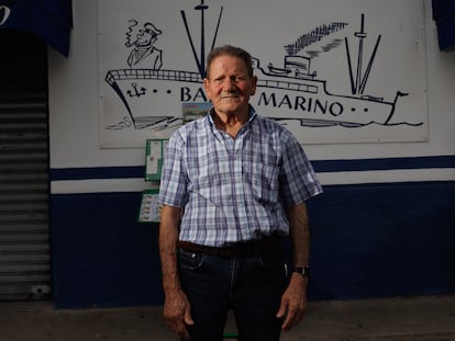 José Manga, el único superviviente vivo del pesquero gaditano 'Domench de Varó', hundido hace 50 años en Canarias, lucha por recuperar los restos de unos fallecidos que creían desaparecidos.