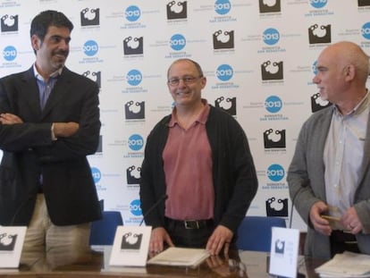 De izquierda a derecha, Goia, Izagirre y Iñaki Gurrutxaga, durante su comparecencia.