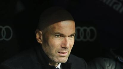 Zidane, en el banquillo, ante Las Palmas