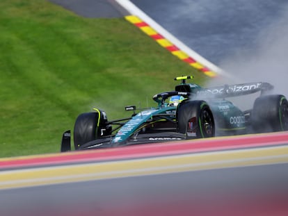 El Aston Martin de Fernando Alonso, este sábado en Spa.