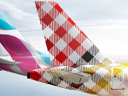 Colas de aviones de Eurowings y Volotea.