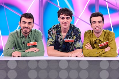 Raúl, Borjamina y Bruno, los Mozos de Arousa de 'Reacción en cadena', en una imagen cedida por Mediaset.