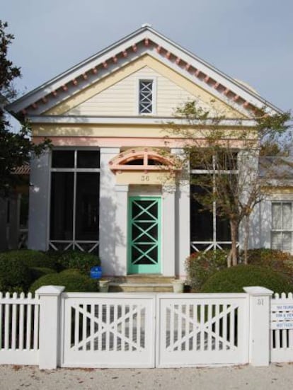 La 'casa de Truman' existe y se ubica en le número 36 de la calle Natchez. Fue edificada por el el arquitecto Don Cooper. |