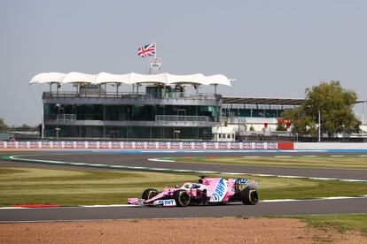 Nico Hulkenber, en acción durante el GP de Silverstone.