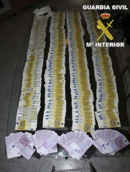 La Guardia Civil se incautó, entre la adivina y Laparra, de 167.500 euros.