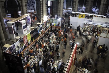 Feria Internacional del Libro en el Palacio de Minería