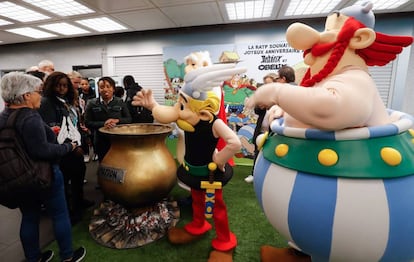 Un acto conmemorativo por el 60 cumpleaños de Astérix en el metro de París, el pasado 9 de octubre.