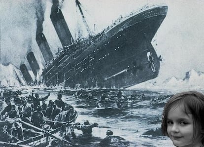 ‘Disaster Girl’ em frente ao Titanic.
