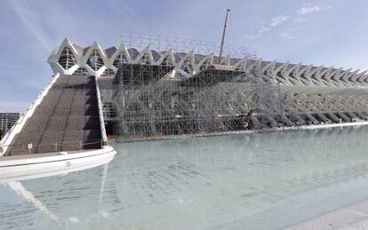 La Ciudad de las Artes y las Ciencias de Valencia se prepara ya para el rodaje de 'Tomorrowland'.