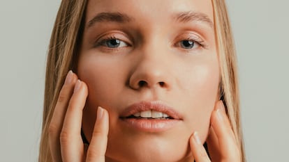 Artículo de EL PAÍS Escaparate sobre una mascarilla de colágeno coreana que arrasa en redes.