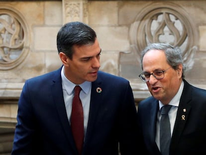 El presidente del Gobierno, Pedro Sánchez, con el líder del Ejecutivo catalán, Quim Torra, en febrero.