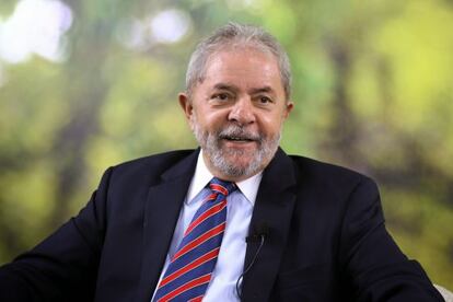 Lula, nesta segunda, em depoimento à CNV.