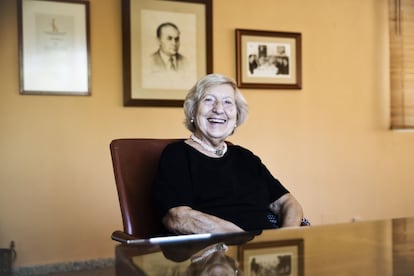 Ana María Alvarez, fundadora de Unidesa-Odi, la única fábrica de dientes postizos de España, en Tielmes.