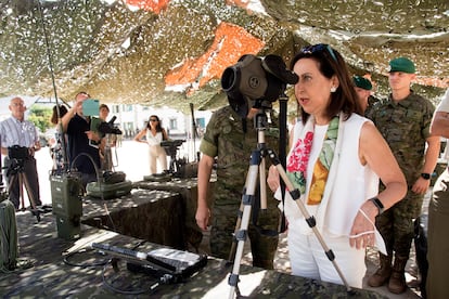 La ministra de Defensa, Margarita Robles, durante su visita al cuartel de San Bernardo de Jaca, el pasado 1 de septiembre.