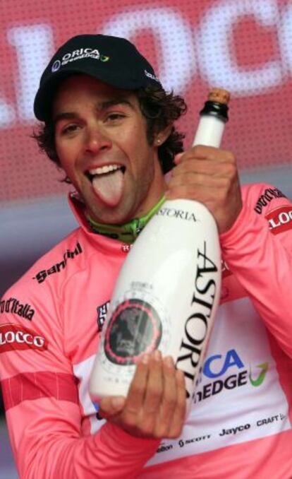 Michael Matthews con el jersey rosa.