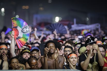 Madonna fans during the concert that this Saturday brought together 1.6 million spectators in Rio.