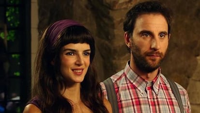 Clara Lago y Dani Rovira en 'Ocho apellidos catalanes'.