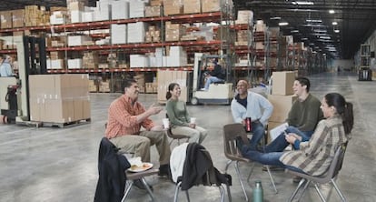 El trabajador que habla en los descansos suele ser más efectivo.