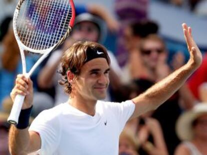 Federer festeja el triunfo.