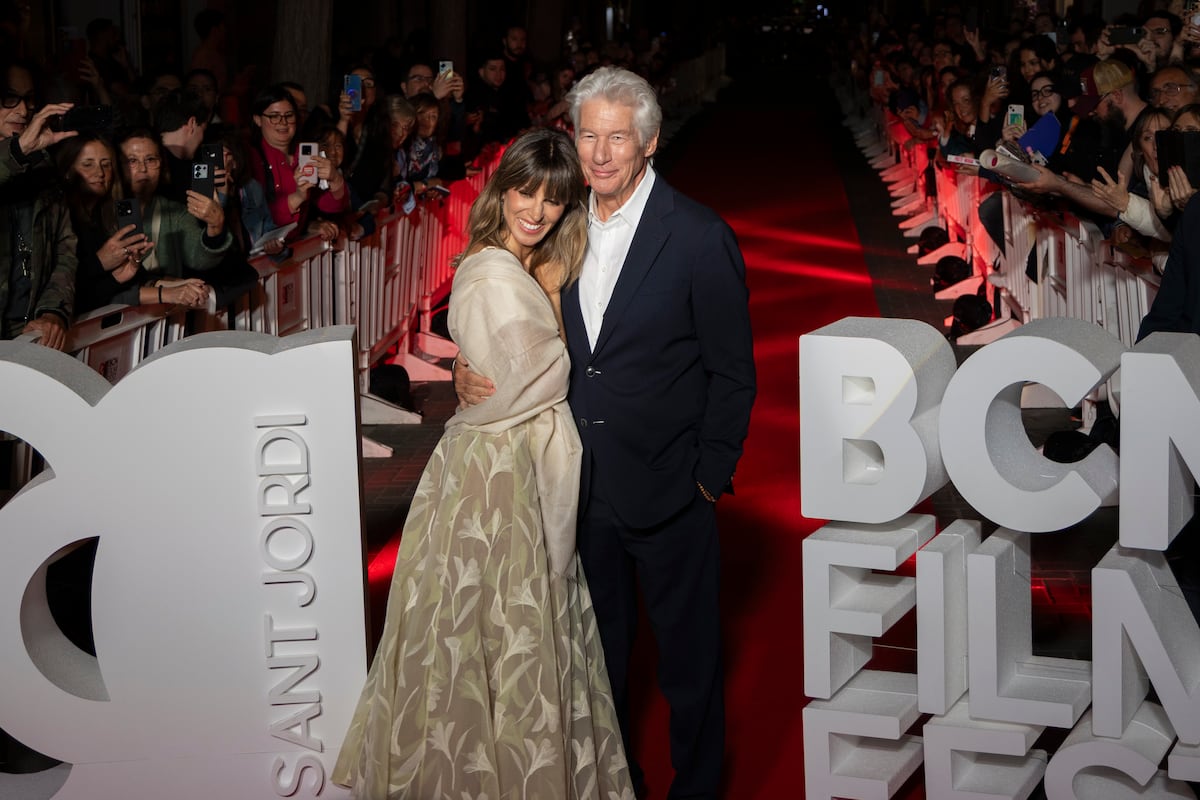 Richard Gere in Barcelona: “I’d Replace Trump with Any Woman Here