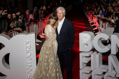 Richard Gere y Alejandra Silva en la inauguración del Barcelona Film Fest en los cines Verdi