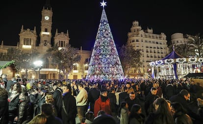 La plaza del Ayuntamiento de Valencia, cortada al tráfico, en las Navidades de años anteriores.